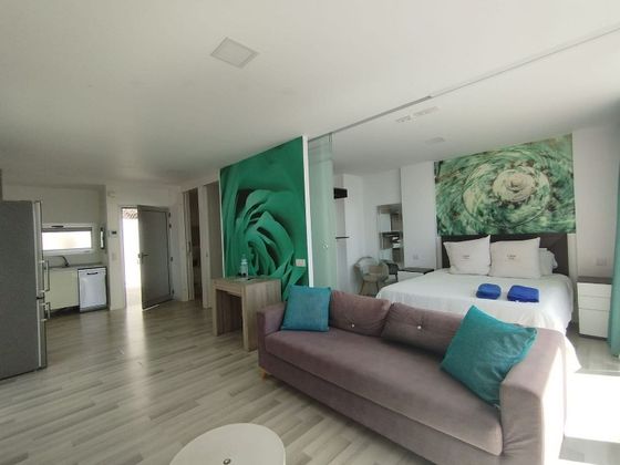 Foto 2 de Pis en venda a calle Tenerife de 2 habitacions amb terrassa i piscina