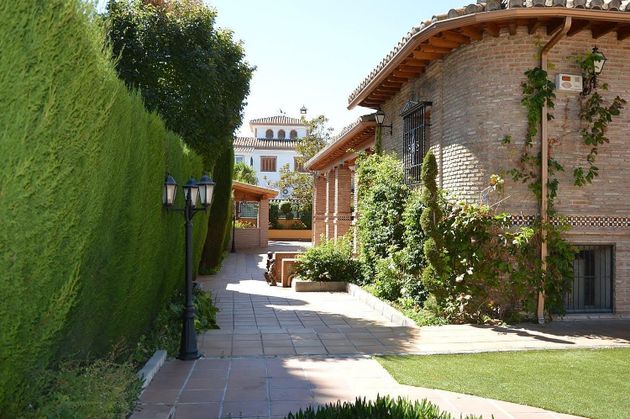 Foto 1 de Xalet en venda a calle Ortega y Gasset de 4 habitacions amb piscina i jardí