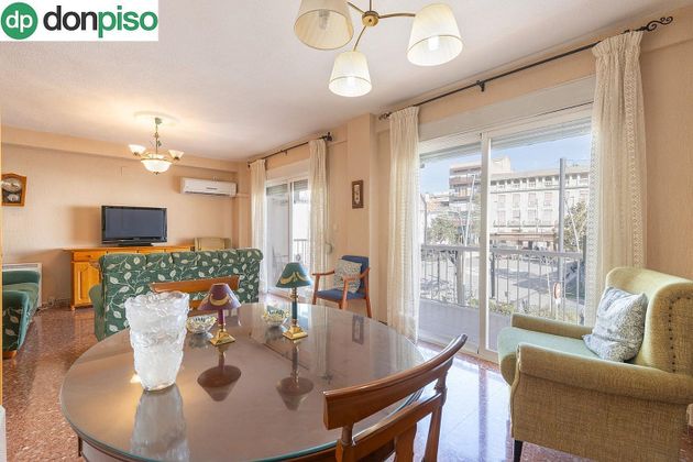 Foto 1 de Piso en venta en plaza De España de 3 habitaciones con terraza y aire acondicionado