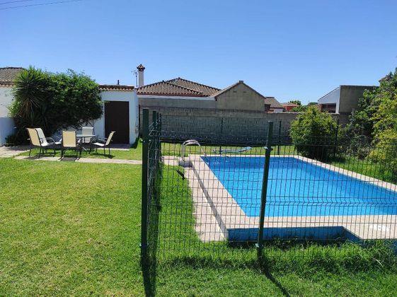 Foto 2 de Casa rural en venda a El Juncal - Vallealto de 3 habitacions amb terrassa i piscina