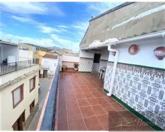Foto 2 de Pis en venda a Cuevas de San Marcos de 3 habitacions amb terrassa i balcó