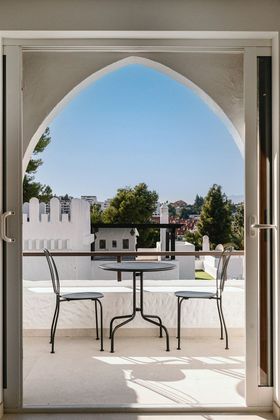 Foto 1 de Dúplex en venda a calle Pueblo Arabesque de 3 habitacions amb terrassa i piscina