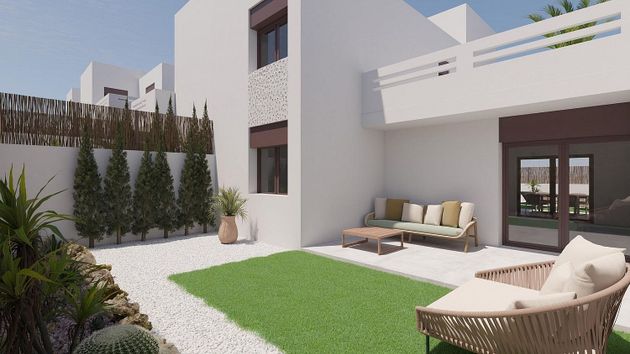 Foto 1 de Piso en venta en Algorfa de 2 habitaciones con terraza y piscina