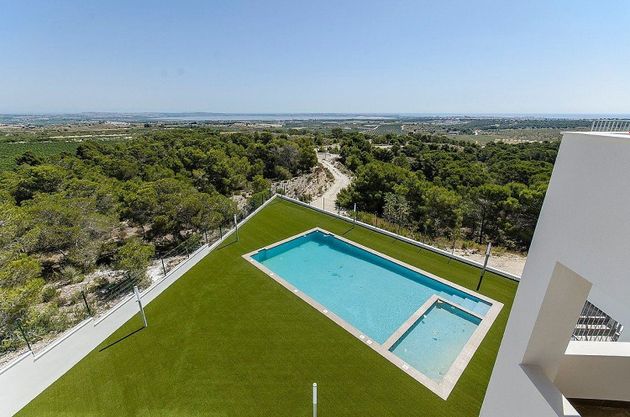 Foto 1 de Pis en venda a San Miguel de Salinas de 3 habitacions amb piscina i garatge