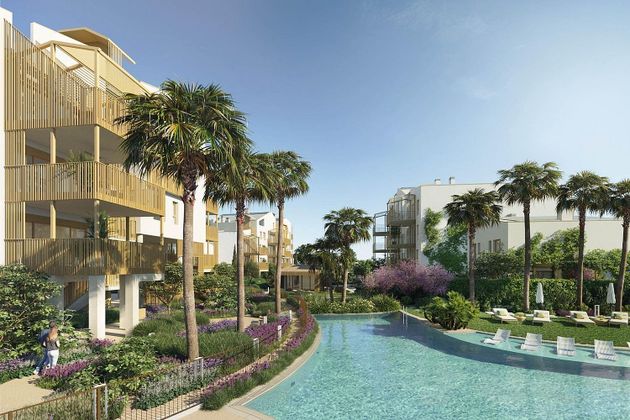 Foto 1 de Pis en venda a Centro Urbano de 3 habitacions amb terrassa i piscina
