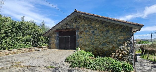 Foto 1 de Casa rural en venda a Oiartzun de 1 habitació i 250 m²