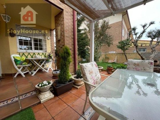 Foto 1 de Casa en venta en Alovera de 3 habitaciones con piscina y garaje