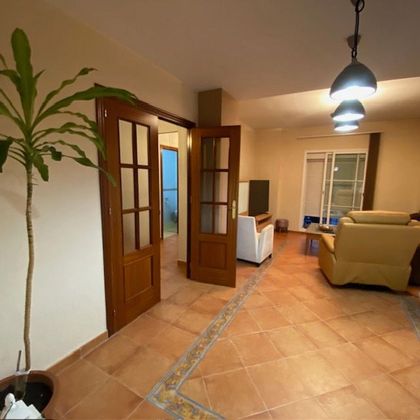 Foto 1 de Casa adossada en venda a Arenal - La Pólvora de 3 habitacions amb terrassa i jardí