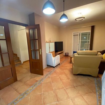 Foto 2 de Casa adossada en venda a Arenal - La Pólvora de 3 habitacions amb terrassa i jardí