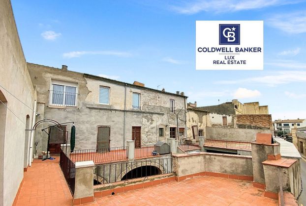 Foto 1 de Venta de casa en Castelló d'Empúries poble de 10 habitaciones con terraza y balcón