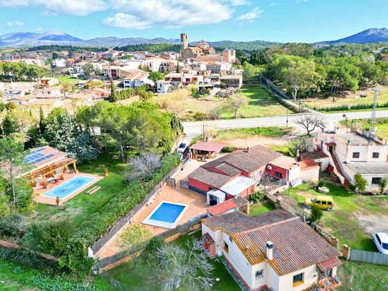 Foto 1 de Venta de chalet en Garriguella de 3 habitaciones con terraza y piscina