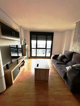 Foto 2 de Venta de piso en Cistérniga de 2 habitaciones con garaje y calefacción