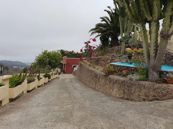Foto 1 de Casa en venda a San Lorenzo de 4 habitacions amb terrassa i jardí