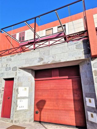 Foto 1 de Casa en venda a Arucas Casco de 3 habitacions amb terrassa i garatge