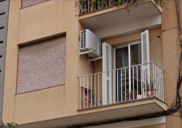 Foto 1 de Piso en venta en Porta de 2 habitaciones con balcón y aire acondicionado