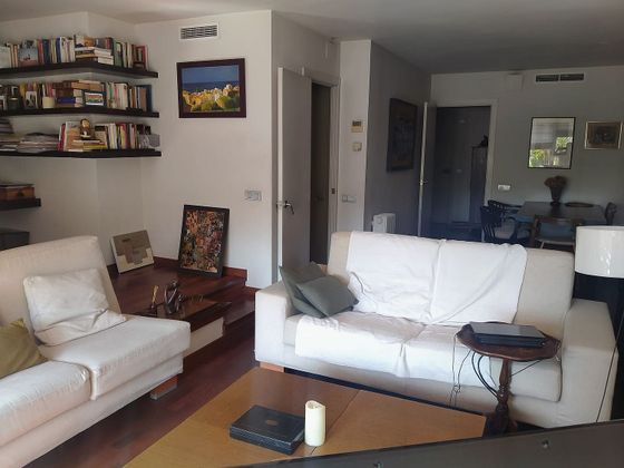 Foto 1 de Alquiler de piso en calle De Francesc Carbonell de 4 habitaciones con jardín y balcón