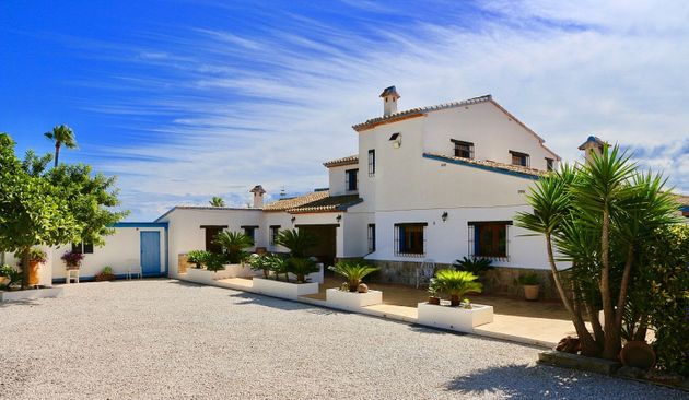 Foto 1 de Casa rural en venta en Teulada de 10 habitaciones con terraza y piscina