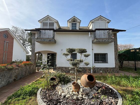 Foto 2 de Xalet en venda a Ca n'Avellaneda - Can Font de 4 habitacions amb terrassa i piscina