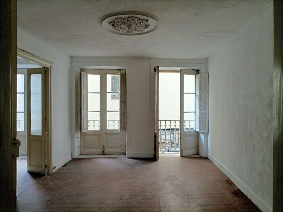 Foto 2 de Venta de piso en Casco Vello de 4 habitaciones con balcón