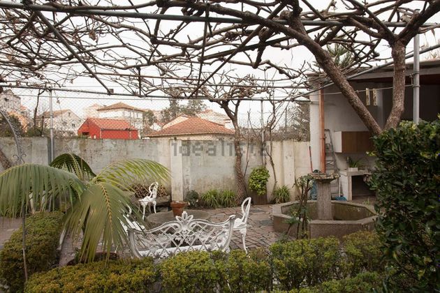 Foto 2 de Xalet en venda a As Travesas - Balaídos de 9 habitacions amb garatge i jardí