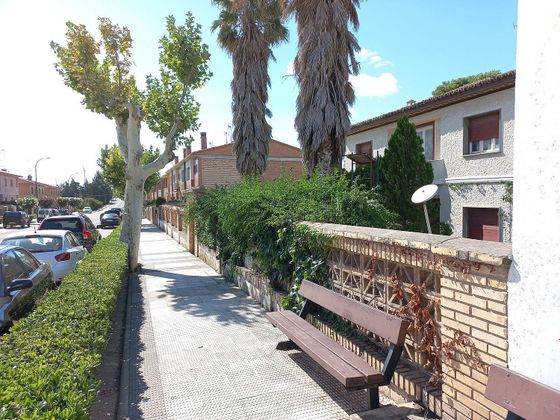 Foto 2 de Xalet en venda a avenida Zaragoza de 4 habitacions amb terrassa i piscina