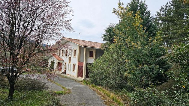 Foto 1 de Xalet en venda a Zaratamo de 5 habitacions amb terrassa i garatge