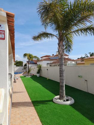Foto 2 de Xalet en venda a Miami Platja - Miami Playa de 5 habitacions amb terrassa i piscina
