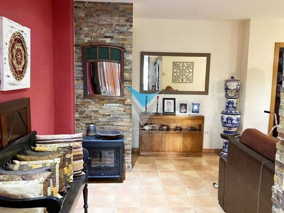 Foto 2 de Xalet en venda a Riba-roja de Túria de 5 habitacions amb jardí i aire acondicionat