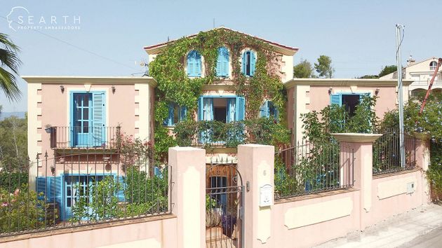 Foto 2 de Xalet en venda a Mas Milà de 5 habitacions amb terrassa i piscina