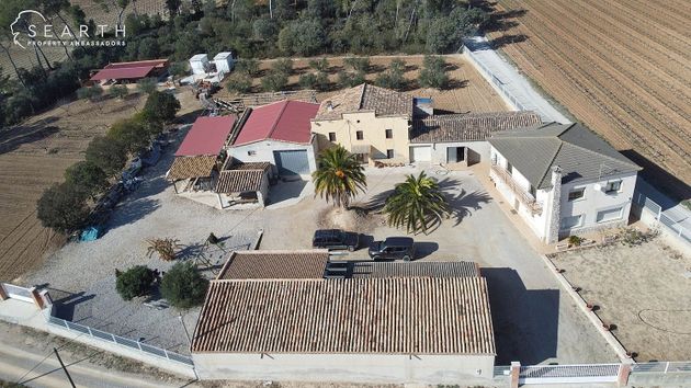 Foto 1 de Casa rural en venda a Torrelles de Foix de 9 habitacions amb jardí i aire acondicionat