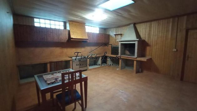 Foto 1 de Casa en venda a Vimianzo de 7 habitacions amb terrassa i calefacció