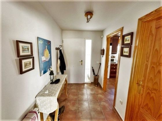Foto 2 de Casa en venta en Pueblanueva (La) de 3 habitaciones con garaje y jardín