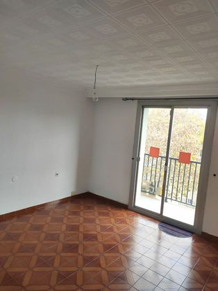 Foto 2 de Pis en venda a Centre - Prat de Llobregat, El de 3 habitacions amb balcó