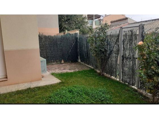 Foto 2 de Venta de casa en Mendavia de 4 habitaciones con garaje y jardín