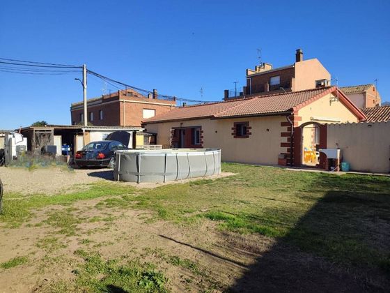 Foto 1 de Venta de casa en Mendavia de 4 habitaciones con terraza y jardín