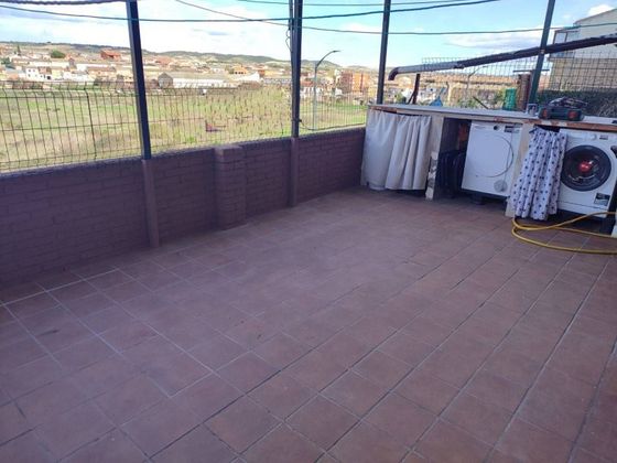 Foto 1 de Venta de piso en Mendavia de 1 habitación con terraza