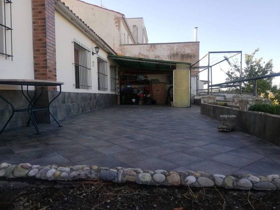Foto 1 de Venta de casa en Mendavia de 4 habitaciones con terraza y garaje