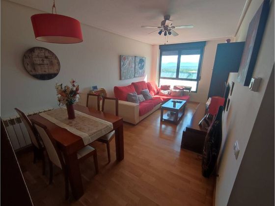 Foto 1 de Alquiler de piso en Viana de 2 habitaciones con terraza y garaje