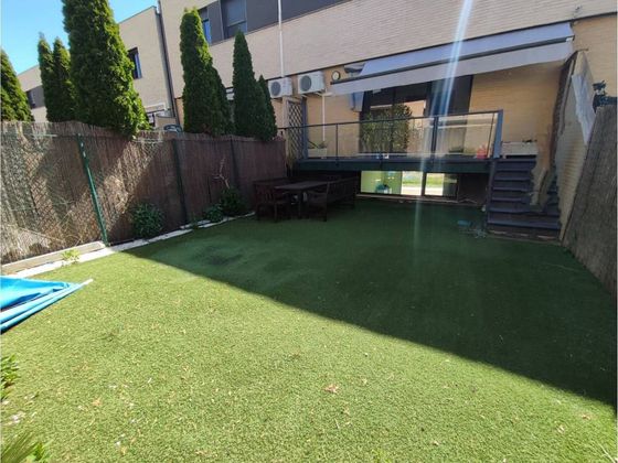 Foto 1 de Casa en venda a Viana de 4 habitacions amb terrassa i piscina