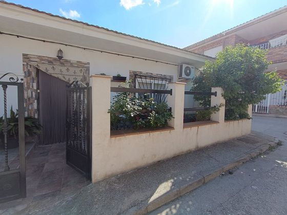 Foto 1 de Casa en venda a Mocejón de 4 habitacions amb terrassa i aire acondicionat