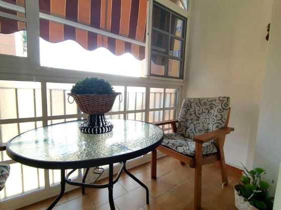 Foto 2 de Piso en alquiler en Santa Cristina - San Rafael de 3 habitaciones con terraza y muebles