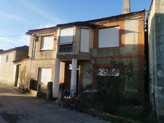 Foto 1 de Casa en venda a Omañas (Las) de 5 habitacions i 195 m²