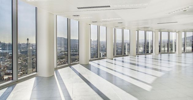 Foto 2 de Alquiler de oficina en La Barceloneta con aire acondicionado y calefacción