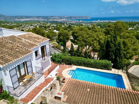 Foto 1 de Casa en lloguer a Arenal de 2 habitacions amb terrassa i piscina