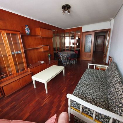Foto 1 de Pis en venda a Medina de Pomar de 2 habitacions amb calefacció i ascensor