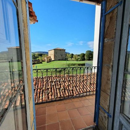 Foto 1 de Piso en venta en Espinosa de los Monteros de 4 habitaciones con terraza y balcón