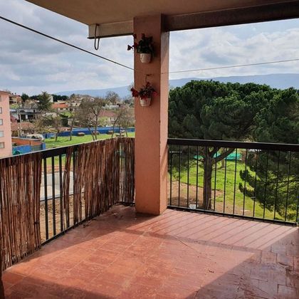 Foto 1 de Piso en venta en calle Villenueva de 2 habitaciones con terraza y piscina
