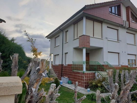 Foto 1 de Casa en venda a calle Cañada Real de 5 habitacions amb terrassa i garatge
