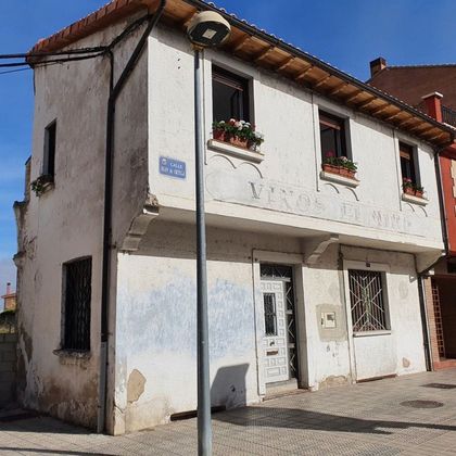 Foto 1 de Casa rural en venda a calle Juan de Ortega de 3 habitacions i 130 m²