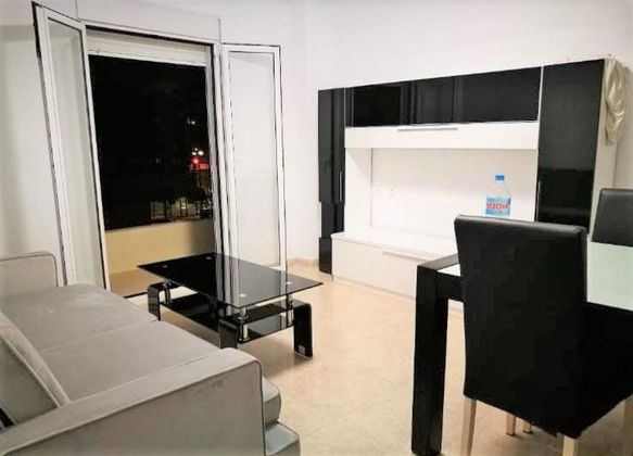 Foto 2 de Venta de piso en El Calvari de 3 habitaciones con balcón y aire acondicionado